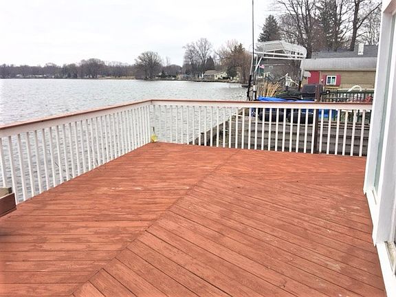 3rd image of 168 Lakeside Blvd