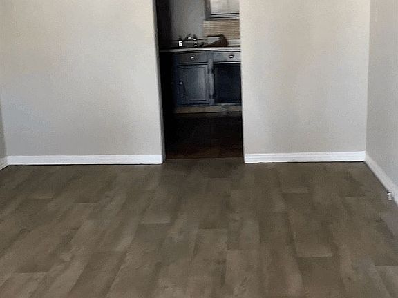 3rd image of 112 Holly St