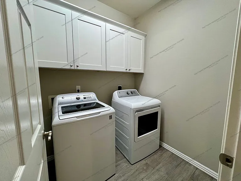 6809 Maribette Rd — Photo 12