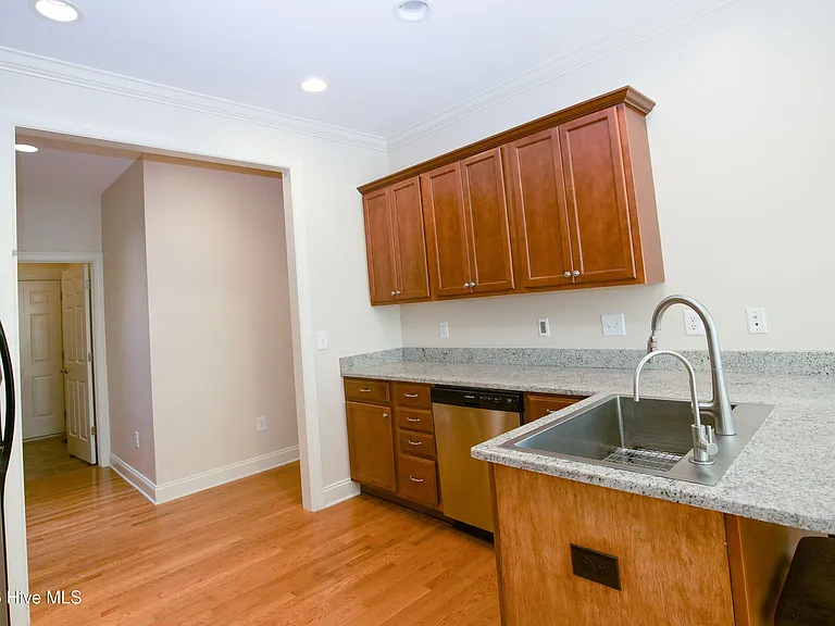 34 Princess Gate Dr — Photo 20