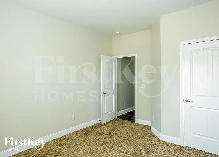 6991 Collinwood Ln — Photo 12