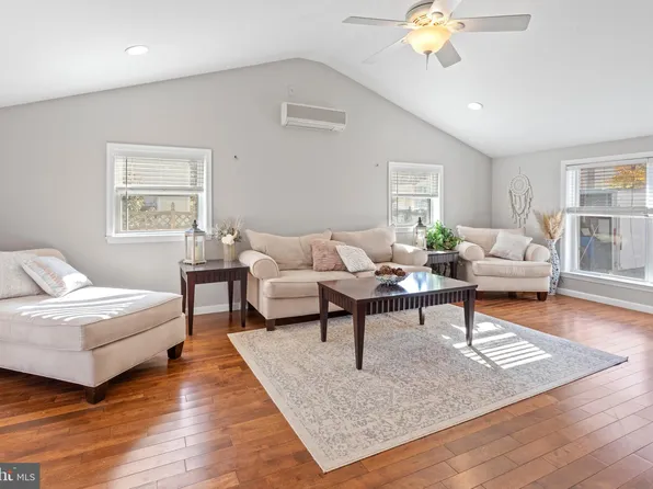 5531 Carvel St, Churchton, MD 20733