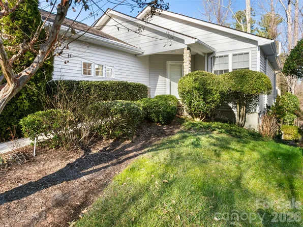 305 Ewarts Hill Rd, Hendersonville, NC 28739