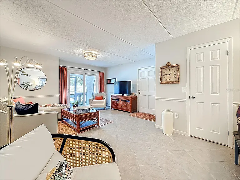 360 N Bayshore Blvd #108 — Photo 3