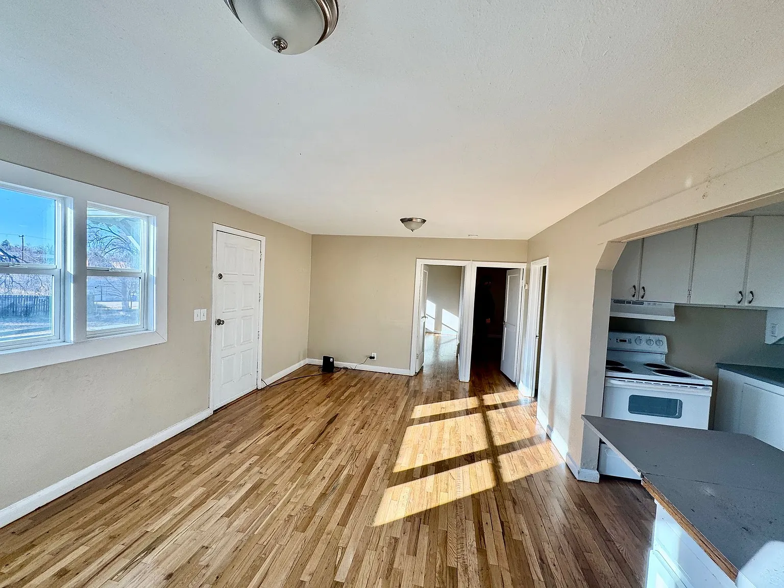 830 31st Avenue — Photo 3