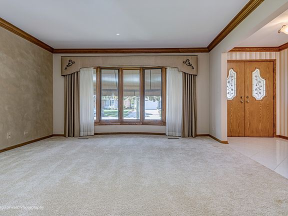 3rd image of 2927 Halifax Ave
