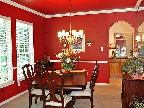 4th image of 42 Murmuring Creek Pl