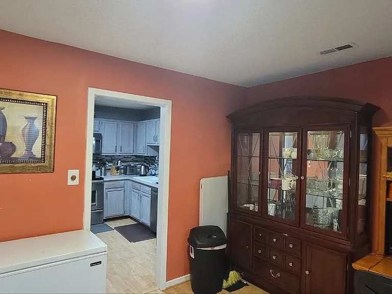 8017 Buford Cmns — Photo 5
