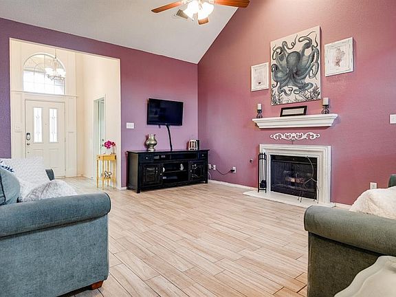 4th image of 4520 Angelina Way