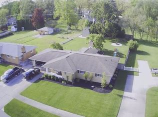 6704 Dorf St, Shelby Township, MI 48317