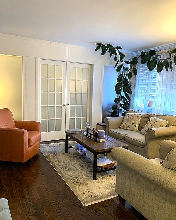 1st image of 100 Lincoln Ave APT 20C