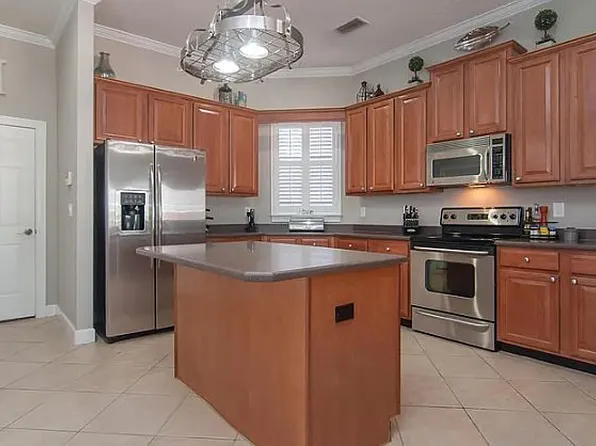 3621 Shady Woods St S, Jacksonville, FL 32224