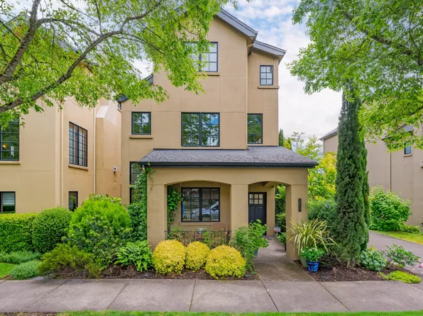 3017 Lord Byron Pl, Eugene, OR 97408