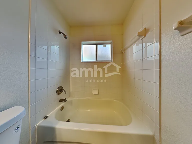 30547 Midtown Ct — Photo 13