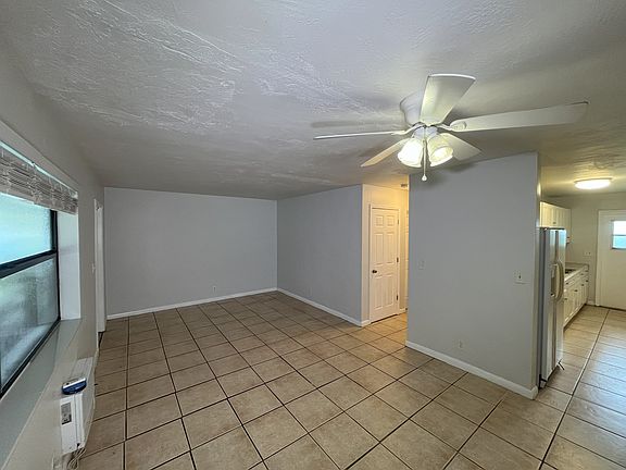 2nd image of 325 NW 15th St #11254370
