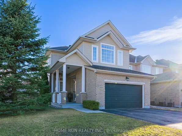 131 Kinghaven Cres, Ottawa, ON K2M 0C3