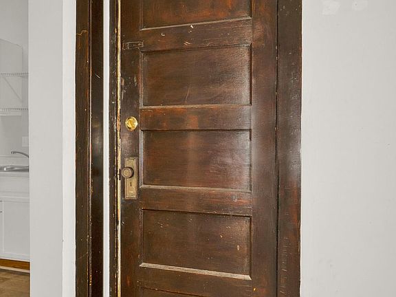 4th image of 609 Woodruff Place Middle Dr APT 3