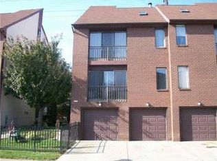 9512 James St #A, Philadelphia, PA 19114