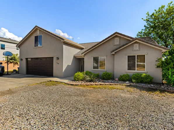 134 N 300 W, Washington, UT 84780