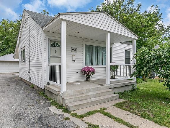 3rd image of 980 Partington Ave