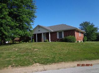 2 Harmonie Dr, Union, MO 63084
