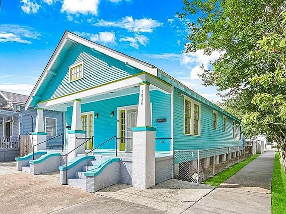 2nd image of 2038 Dumaine St