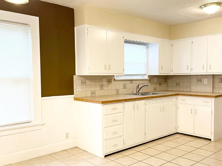 581 Colima Dr — Photo 8