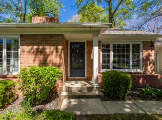 222 Pennridge Dr, Indianapolis, IN 46240