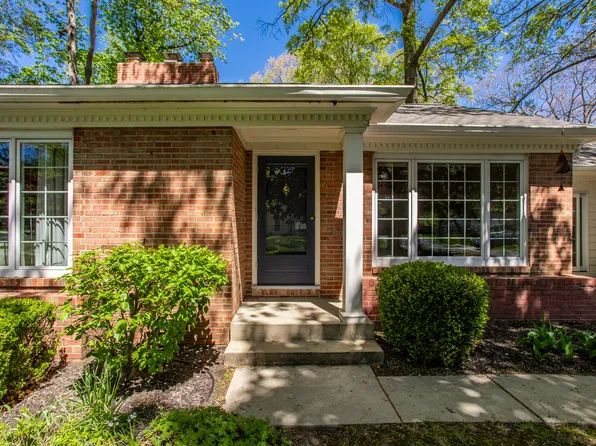 222 Pennridge Dr, Indianapolis, IN 46240