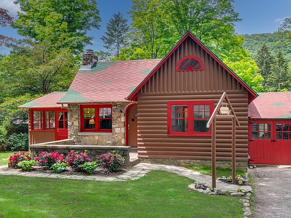 Locust Lodge