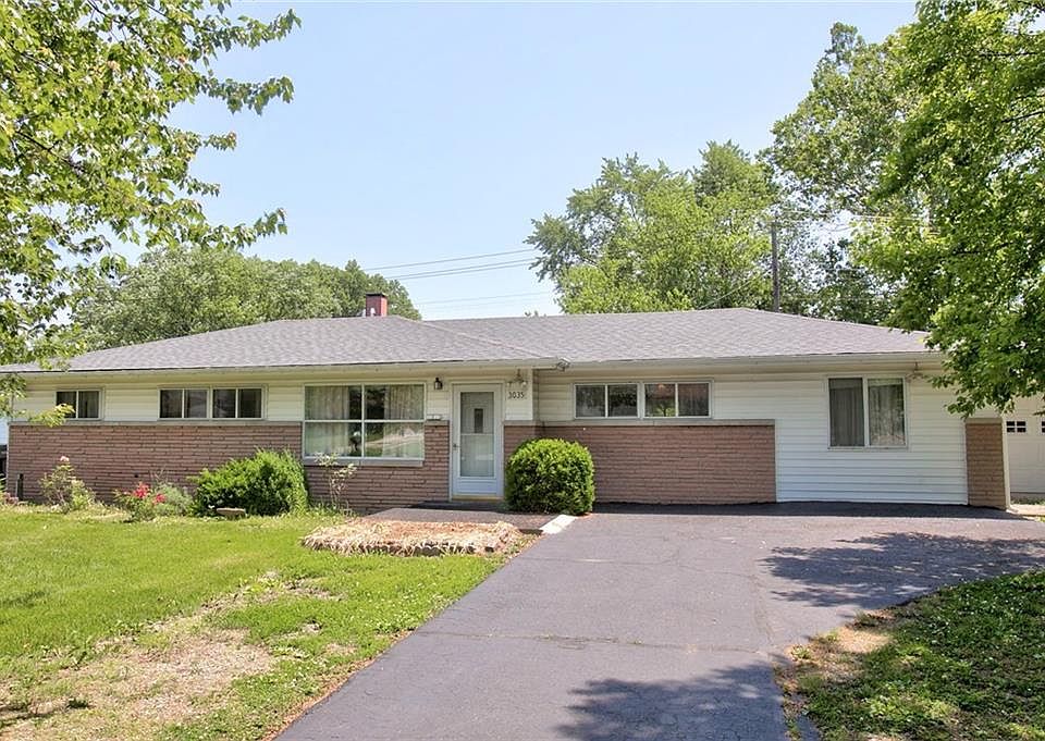 1st image of 3035 Radford Dr