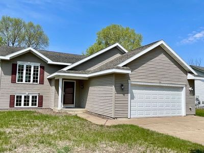 2209 2nd St W, Menomonie, WI, 54751