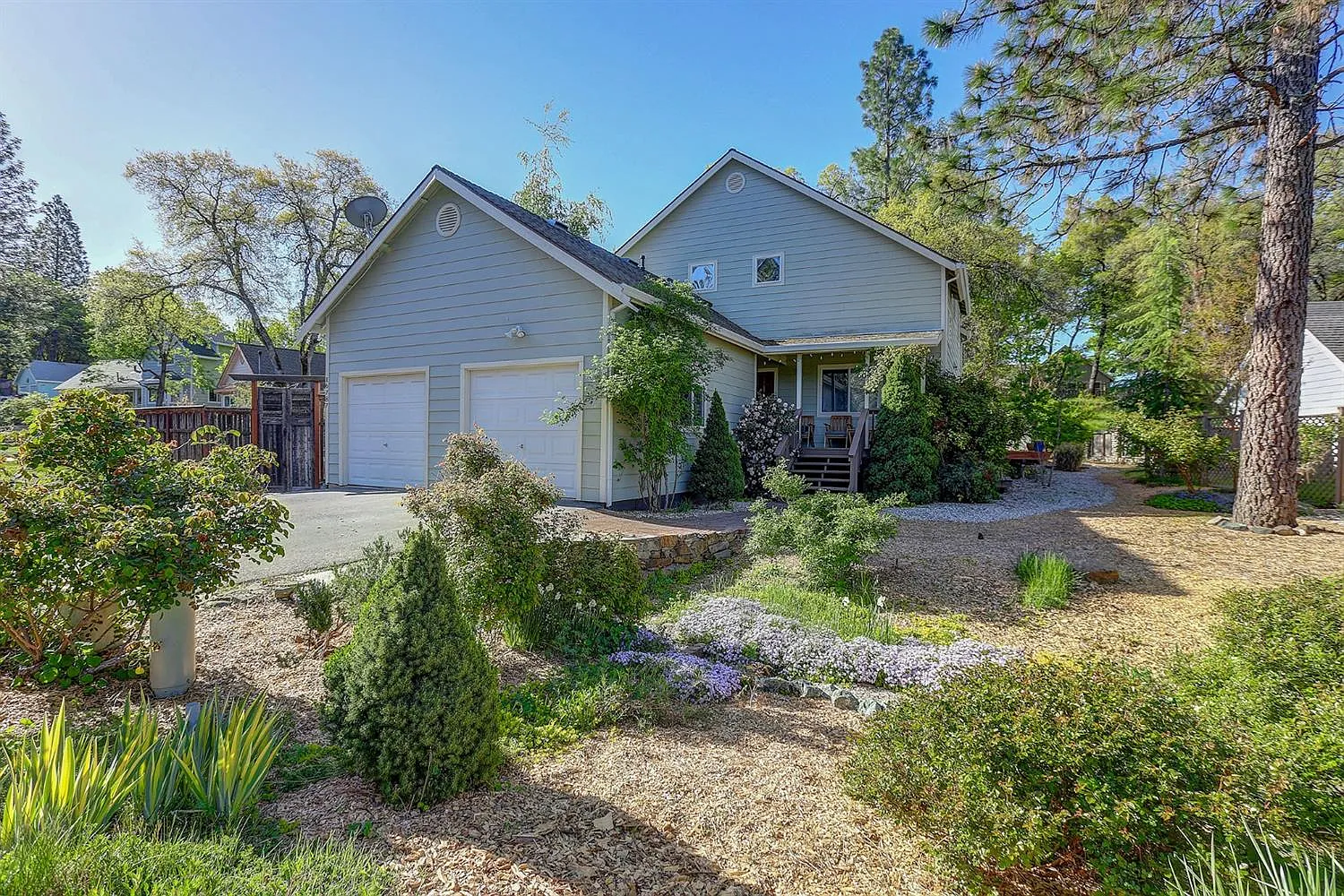 16807 Oak Hollow Cir photo 1