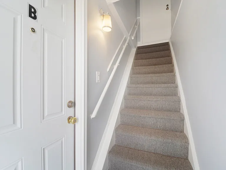 27 Water St #B — Photo 5