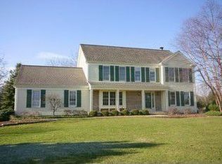 22571 W Thornbury Ct, Deer Park, IL 60010
