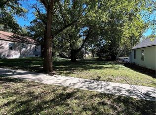 521 & 525 Dakota St, Leavenworth, KS 66048
