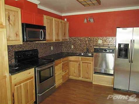 2nd image of 2921 Glenwood Ln