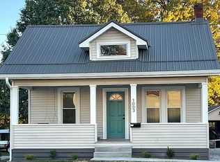 1003 Campus Dr, Belpre, OH 45714