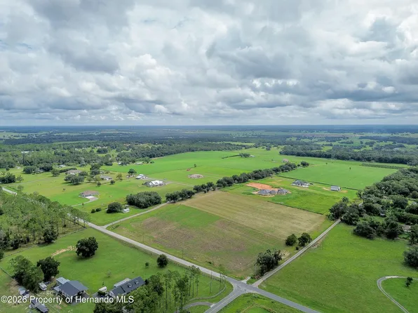 28695 Bahia Hill Dr, Brooksville, FL 34602