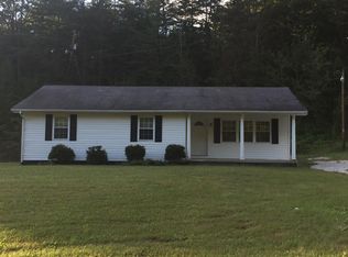 3140 Paint Creek Rd, Stanton, KY 40380