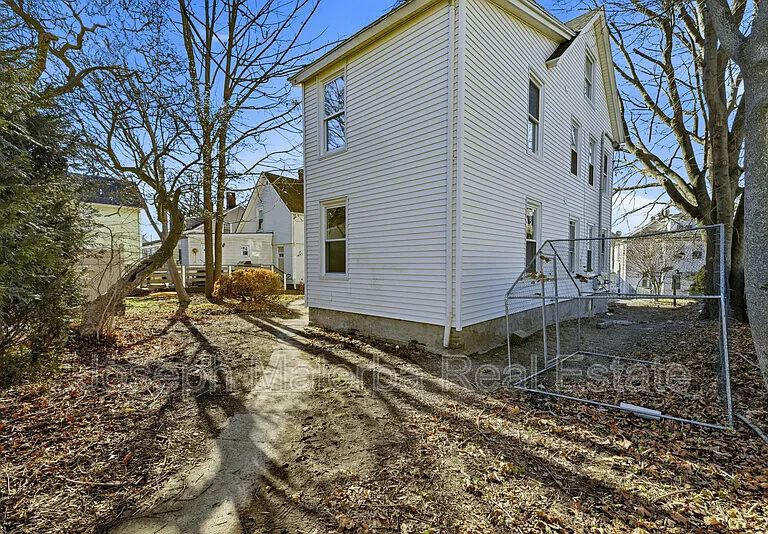 159 Connecticut Ave — Photo 18