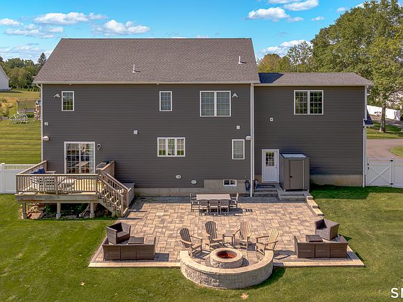3rd image of 79 Todds Hill Road