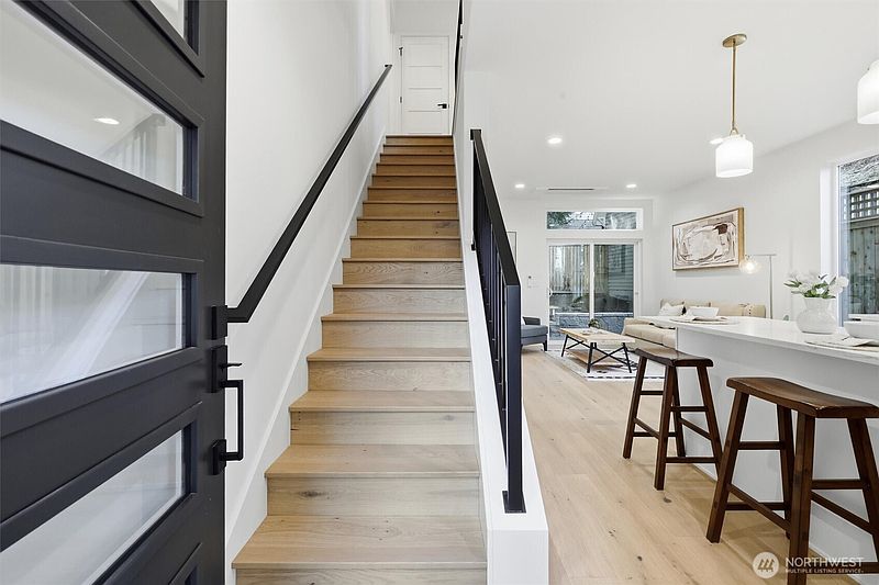 2nd image of 13353 25th Avenue NE