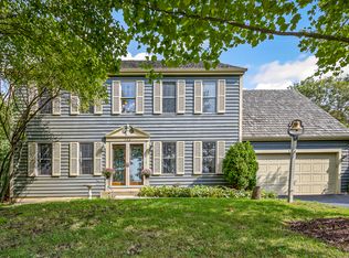 244 Long Hill Rd, Gurnee, IL 60031