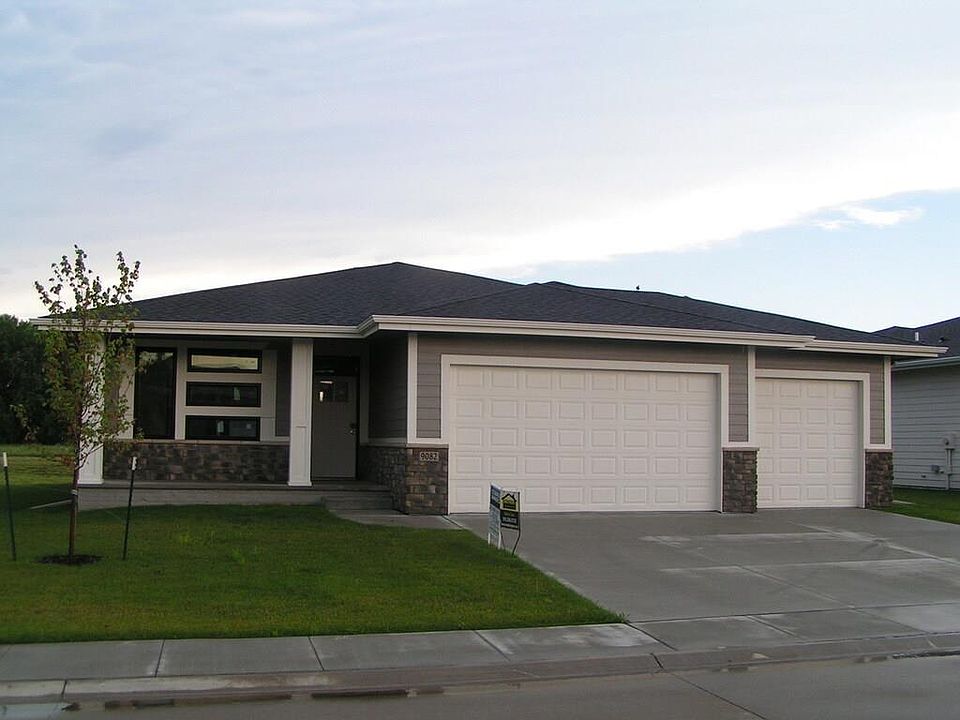 1st image of 9082 Hayden Dr