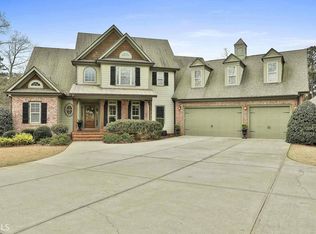 115 Burkwood Ct, Fayetteville, GA 30215