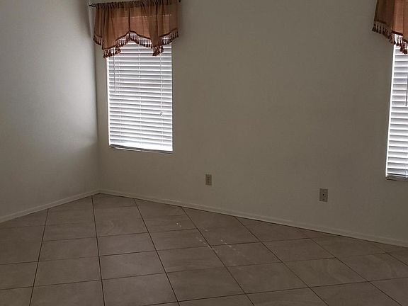 5th image of 5850 W Glenview Pl