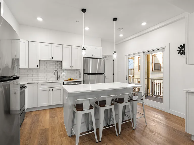141 Hillside St #2 — Photo 10