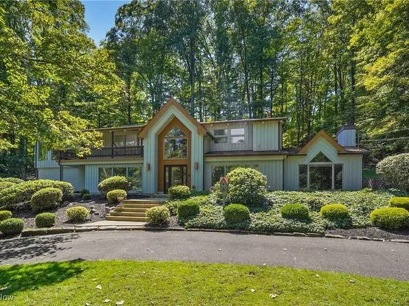 3680 Granger Rd, Akron, OH 44333