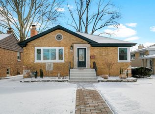 49 Northgate Rd, Riverside, IL 60546